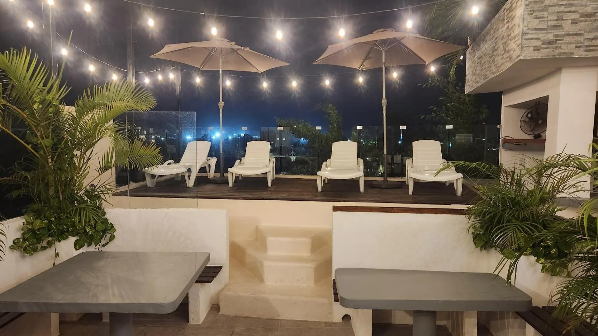 Playa Heaven Rooftop 